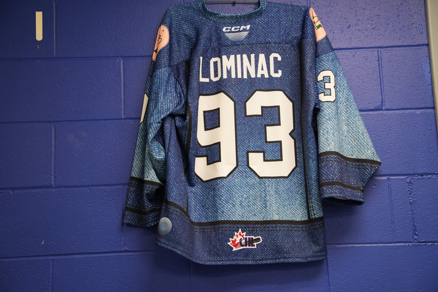 Game-Worn Jersey: #93 Lominac (Country)